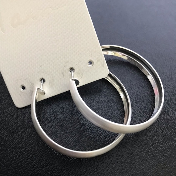 Jewelry - Women’s Hoop Earrings